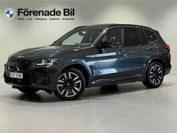 Grå Begagnad 2024 BMW iX3 Shadowline SUV | 599 000 kr (Bra pris)