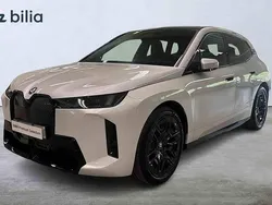 Vit Begagnad 2025 BMW iX SUV | 989 900 kr