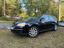 Svart Begagnad 2009 VW Golf Comfortline Kombi | 44 900 kr (Marknadspris)