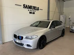 Ljusgrå (grå) Begagnad 2013 BMW 520 M Sport Sedan | 134 900 kr (Marknadspris)