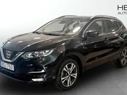Svart (black) Begagnad 2018 Nissan Qashqai N-Connecta SUV | 169 900 kr (Marknadspris)