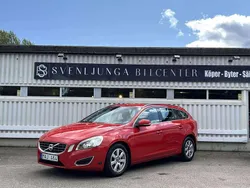 Röd Begagnad 2012 Volvo V60 Momentum Kombi | 99 900 kr (Bra pris)