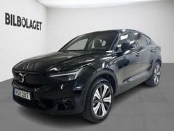 Svart Begagnad 2022 Volvo EC40 Plus SUV | 359 800 kr (Marknadspris)