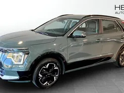 Grön (green) Begagnad 2022 Kia e-Niro 2 SUV | 319 900 kr (Dyr)