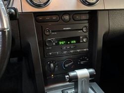 Röd Begagnad 2005 Ford Mustang GT Sportkupé | 235 000 kr (Marknadspris)