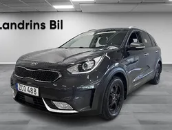Grå Begagnad 2017 Kia Niro 2 SUV | 164 300 kr (Marknadspris)