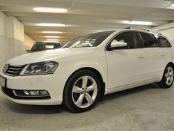 Vit Begagnad 2011 VW Passat Sport Kombi | 123 000 kr
