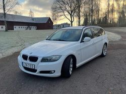 Vit Begagnad 2011 BMW 318 Kombi | 65 000 kr (Marknadspris)