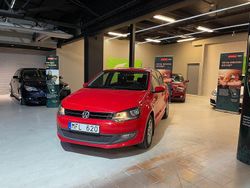 Röd Begagnad 2011 VW Polo Halvkombi | 49 900 kr (Marknadspris)