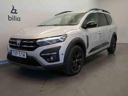 Grå Begagnad 2023 Dacia Jogger Minibuss | 179 500 kr (Marknadspris)