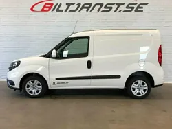 Vit Begagnad 2019 Fiat Doblò Minibuss | 129 900 kr (Marknadspris)
