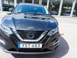 Svart Begagnad 2017 Nissan Qashqai SUV | 154 000 kr (Marknadspris)