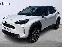Vit Ny 2024 Toyota Yaris Cross Style SUV | 364 900 kr (Marknadspris)