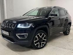 Svart Begagnad 2018 Jeep Compass Limited SUV | 149 900 kr (Marknadspris)