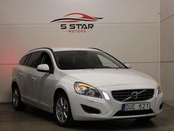 Vit Begagnad 2011 Volvo V60 Momentum Kombi | 74 900 kr (Marknadspris)