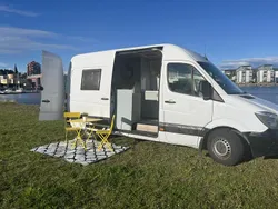 Vit Begagnad 2015 Mercedes Sprinter Van | 249 000 kr
