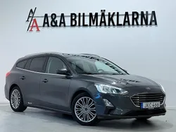 Grå Begagnad 2018 Ford Focus Titanium Kombi | 104 900 kr (Bra pris)