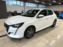 Vit Begagnad 2020 Peugeot 208 Halvkombi | 139 900 kr (Marknadspris)