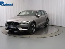 Grå Begagnad 2019 Volvo V60 CC SE Kombi | 269 800 kr (Marknadspris)