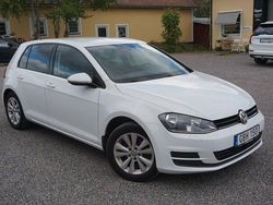 Vit Begagnad 2015 VW Golf VII Halvkombi | 99 900 kr (Lite dyr)