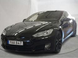 Svart Begagnad 2015 Tesla Model S Halvkombi | 229 000 kr (Dyr)