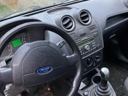 Silver Begagnad 2006 Ford Fiesta Halvkombi | 7 000 kr (Bra pris)