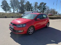 Röd Begagnad 2010 VW Polo Halvkombi | 29 900 kr (Lite dyr)