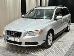 Ljusgrå Begagnad 2009 Volvo V70 Kinetic Kombi | 49 900 kr (Bra pris)