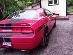 Röd Begagnad 2013 Dodge Challenger Sportkupé | 329 000 kr
