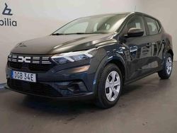 Grå Begagnad 2023 Dacia Sandero Halvkombi | 134 500 kr (Marknadspris)
