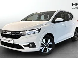 Vit (white) Ny 2025 Dacia Sandero Expression Halvkombi | 219 900 kr (Marknadspris)
