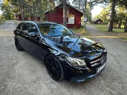 Svart Begagnad 2019 Mercedes E200 Avantgarde Kombi | 155 000 kr