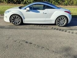 Vit Begagnad 2012 Peugeot RCZ Sportkupé | 96 000 kr (Marknadspris)
