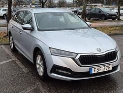 Begagnad 2021 Skoda Octavia Kombi | 229 000 kr (Marknadspris)