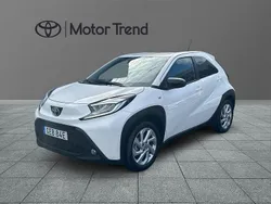 Vit Ny 2024 Toyota Aygo Comfort Halvkombi | 219 000 kr (Marknadspris)