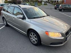 Brun Begagnad 2011 Volvo V70 Drive Kinetic Kombi | 57 900 kr (Bra pris)