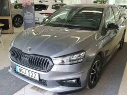 Grå Begagnad 2023 Skoda Fabia Halvkombi | 229 000 kr