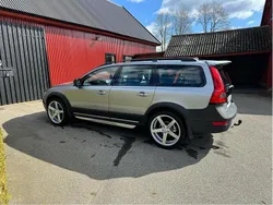 Silver Begagnad 2016 Volvo XC70 Dynamic SUV | 180 000 kr (Bra pris)