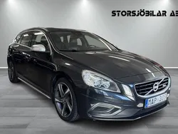 Grå Begagnad 2011 Volvo V60 R-Design Kombi | 143 000 kr (Lite dyr)