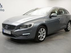 Grå Begagnad 2016 Volvo V60 Business Edition Kombi | 149 000 kr (Marknadspris)