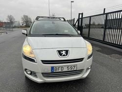 Vit Begagnad 2010 Peugeot 5008 Allure Minibuss | 55 000 kr (Marknadspris)