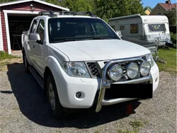 Vit Begagnad 2015 Nissan Navara Pickup | 155 000 kr (Bra pris)