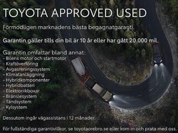 Mörkblå Begagnad 2022 Toyota Yaris Hybrid Style Halvkombi | 259 900 kr (Lite dyr)