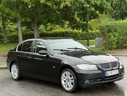 Svart Begagnad 2005 BMW 325 Advantage Sedan | 37 999 kr (Marknadspris)