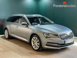 Grå Begagnad 2020 Skoda Superb Style Kombi | 234 800 kr (Marknadspris)