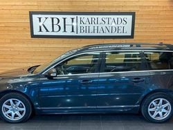 Grå Begagnad 2011 Volvo V70 Momentum Kombi | 79 900 kr (Marknadspris)