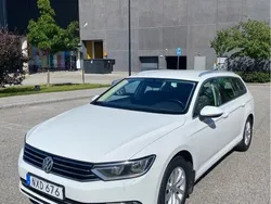 Vit Begagnad 2016 VW Passat Kombi | 89 000 kr (Marknadspris)