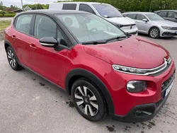 Röd Begagnad 2017 Citroën C3 PureTech Halvkombi | 89 500 kr (Marknadspris)