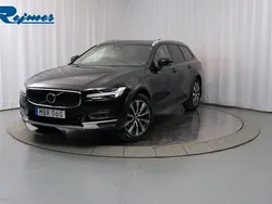 Svart (onyx svart metallic) Begagnad 2024 Volvo V90 CC Ultimate Kombi | 569 900 kr (Marknadspris)