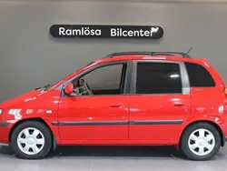 Röd Begagnad 2004 Hyundai Matrix Minibuss | 38 900 kr (Dyr)